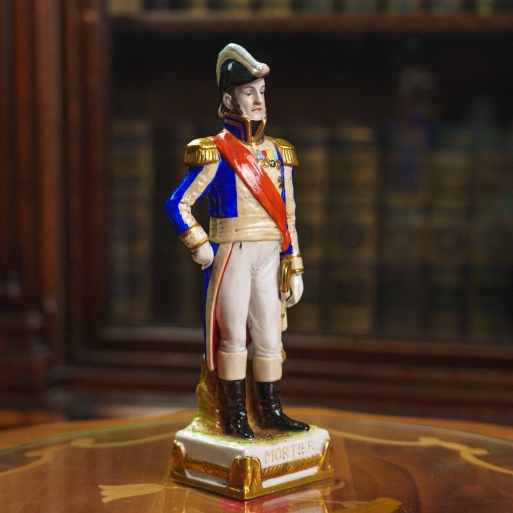 Фарфоровая фигурка «Эдуар Мортье»