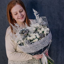 115. Кружевной черно-белый букет