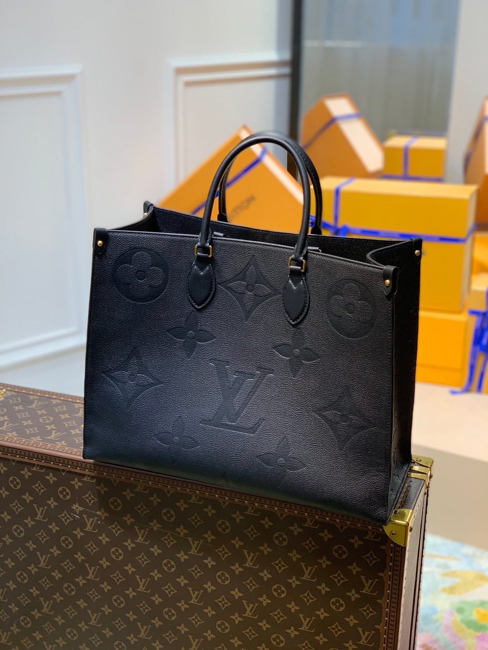 Louis Vuitton OnTheGo GM