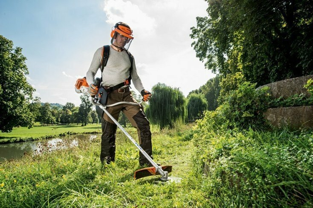 Триммер бензиновый STIHL FS 120, 1.8 л.с.