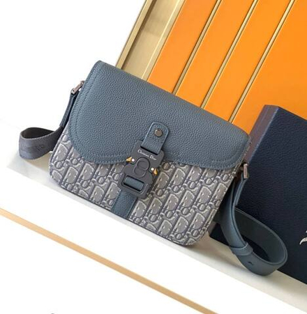 Сумка-мессенджер Dior