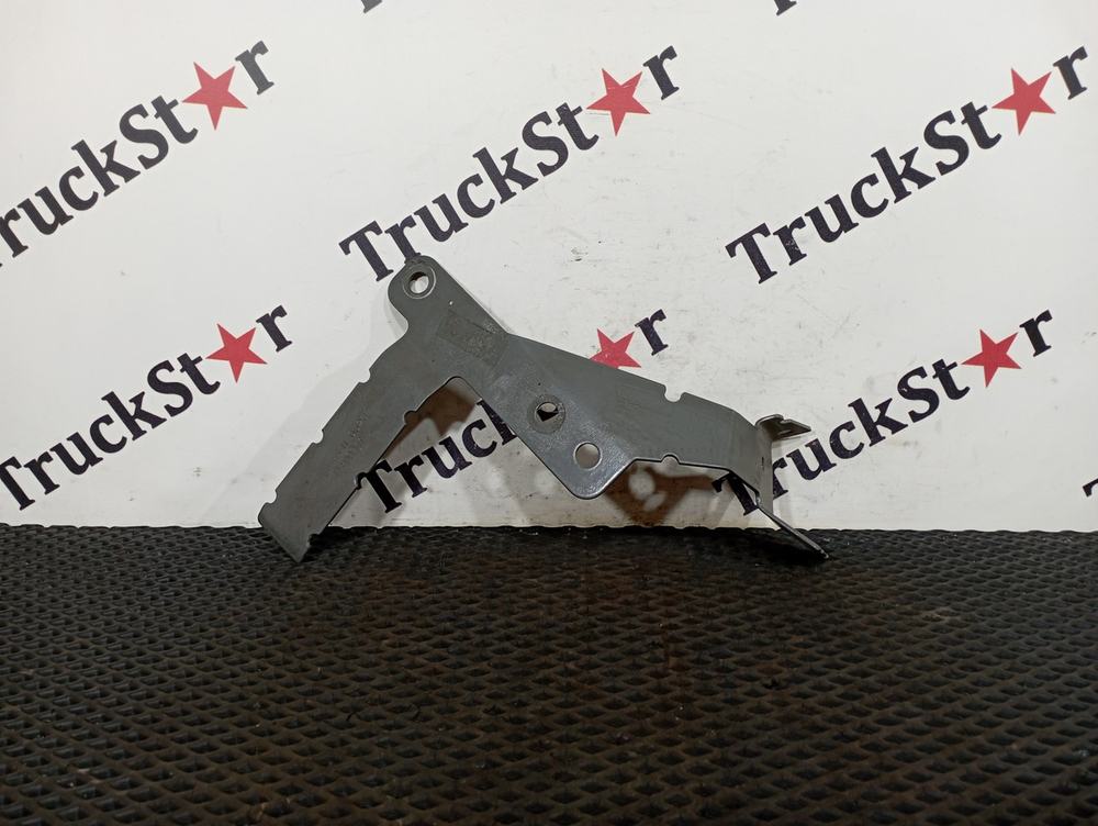 Кронштейн проводки 2023 г.