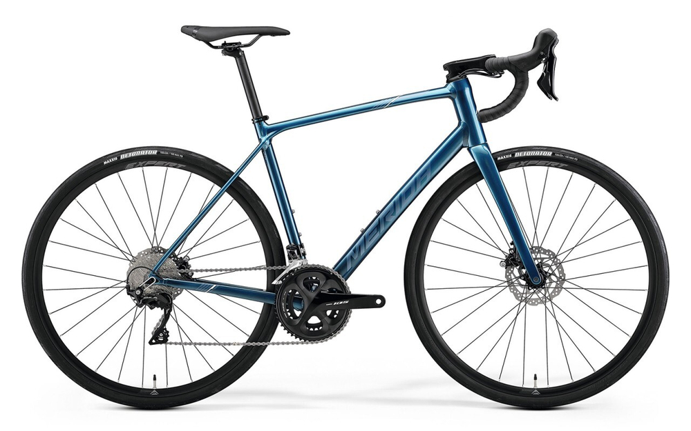 Шоссейный велосипед Merida Scultura Endurance 400 (2023)