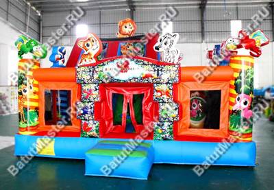 Коммерческий надувной батут "Звериный мир" с горкой и аркой, сетка на входе, 6*5*4 м