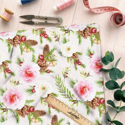 Ткань поплин нежные розовые цветы, шишки и омела