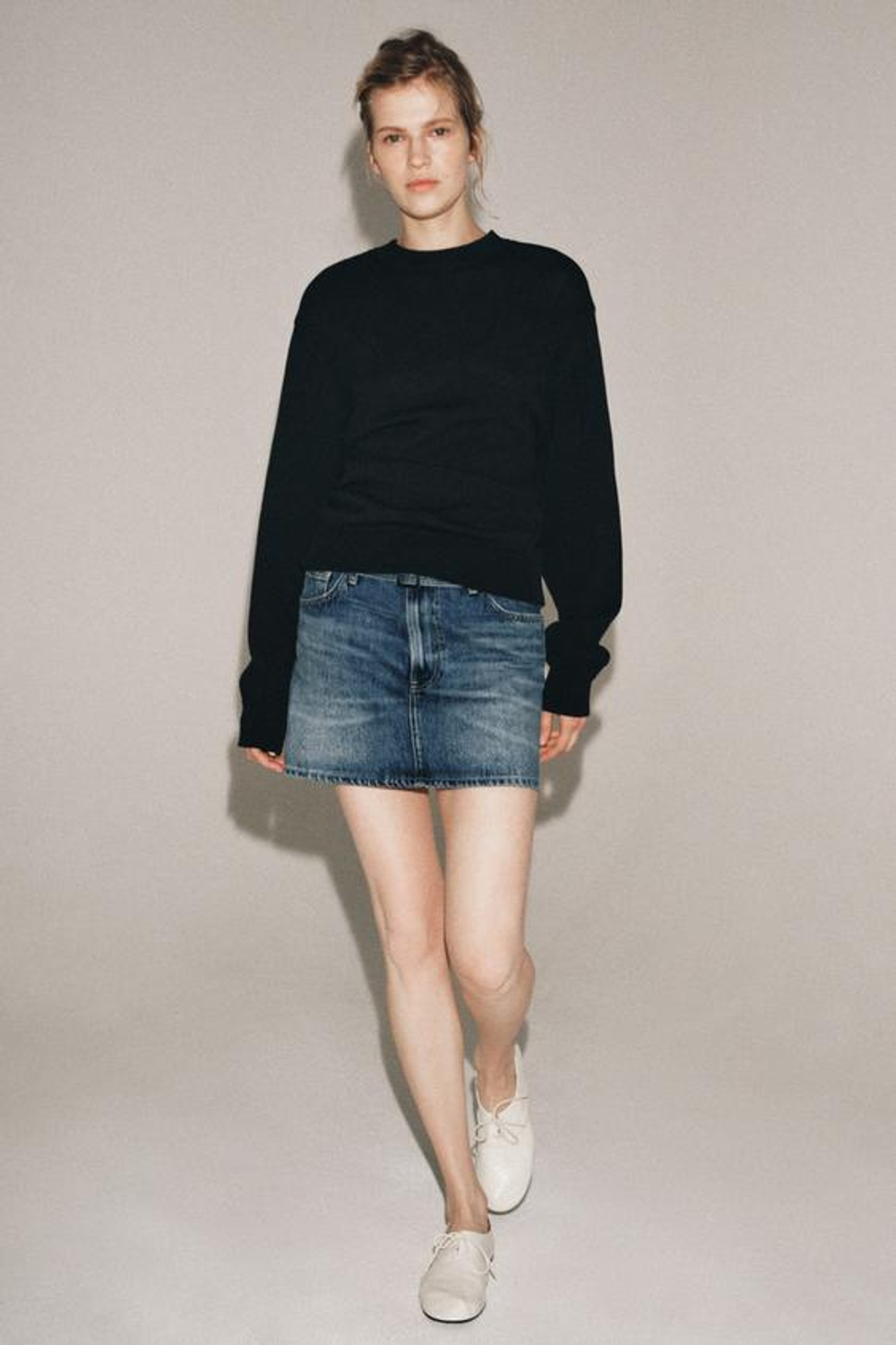 ZARA КОРОТКАЯ ДЖИНСОВАЯ ЮБКА — ZW COLLECTION, СИНИЙ