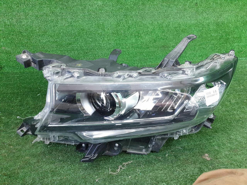 Фара левая Toyota Land Cruiser Prado 150 (2017-н.в.) LED