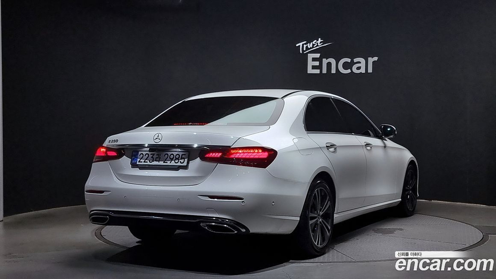 Mercedes-Benz E-Class W213 E250 Avangarde (12.2020)