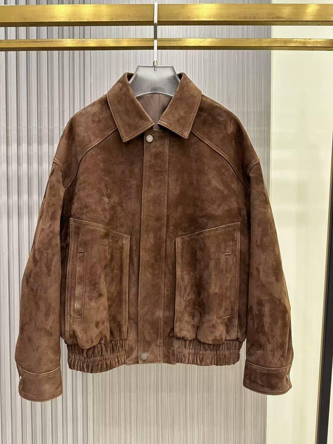 Бомбер из замши в цвете «лесной орех»