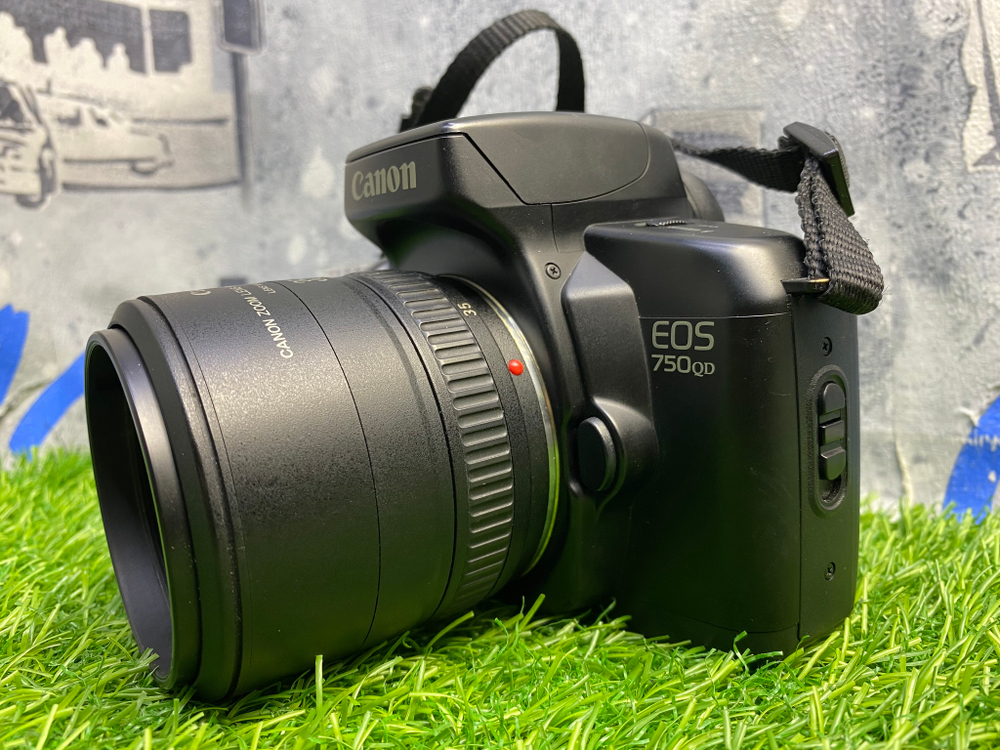 Canon 750QD