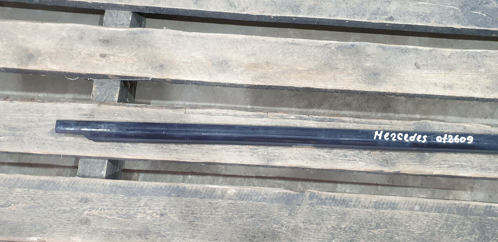 Молдинг двери задней левой Mercedes E (W213) 16-нв Б/У Оригинал A2137302305