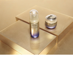 Shiseido Vital Perfection Uplifting & Firming Day Emulsion - лифтинг-эмульсия SPF 30 /   75  ml  / GTIN 768614149385