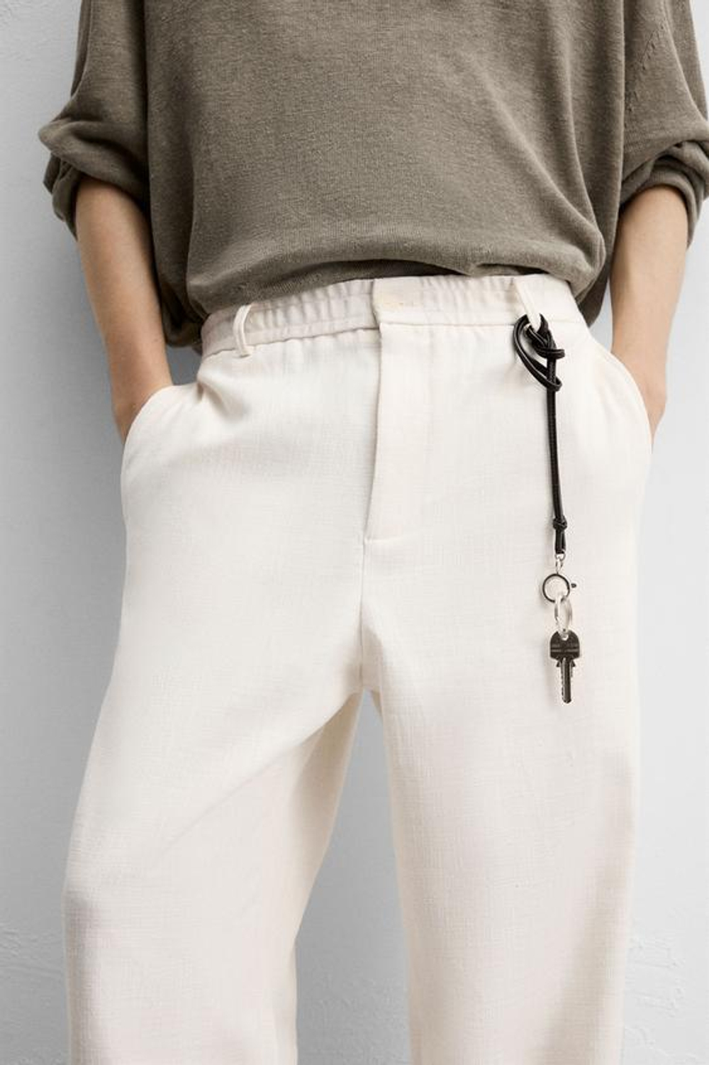 ZARA БРЮКИ REGULAR FIT ИЗ ТКАНИ С ТЕКСТУРОЙ, ЭКРЮ