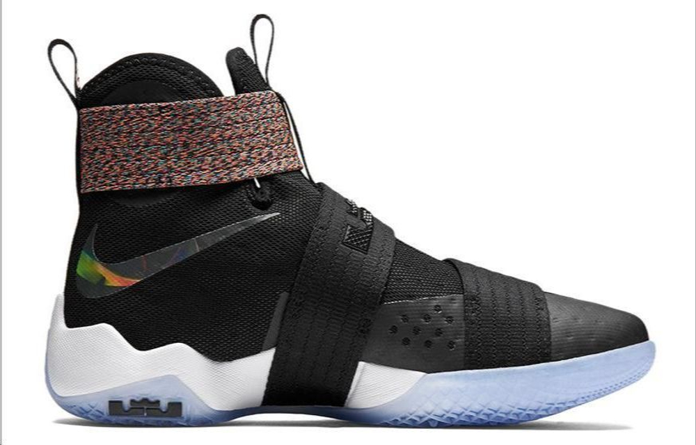 Кроссовки Nike Zoom Soldier 10 Cosmic