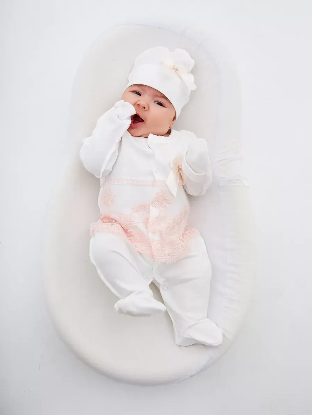 комбинезон для новорожденных нарядный