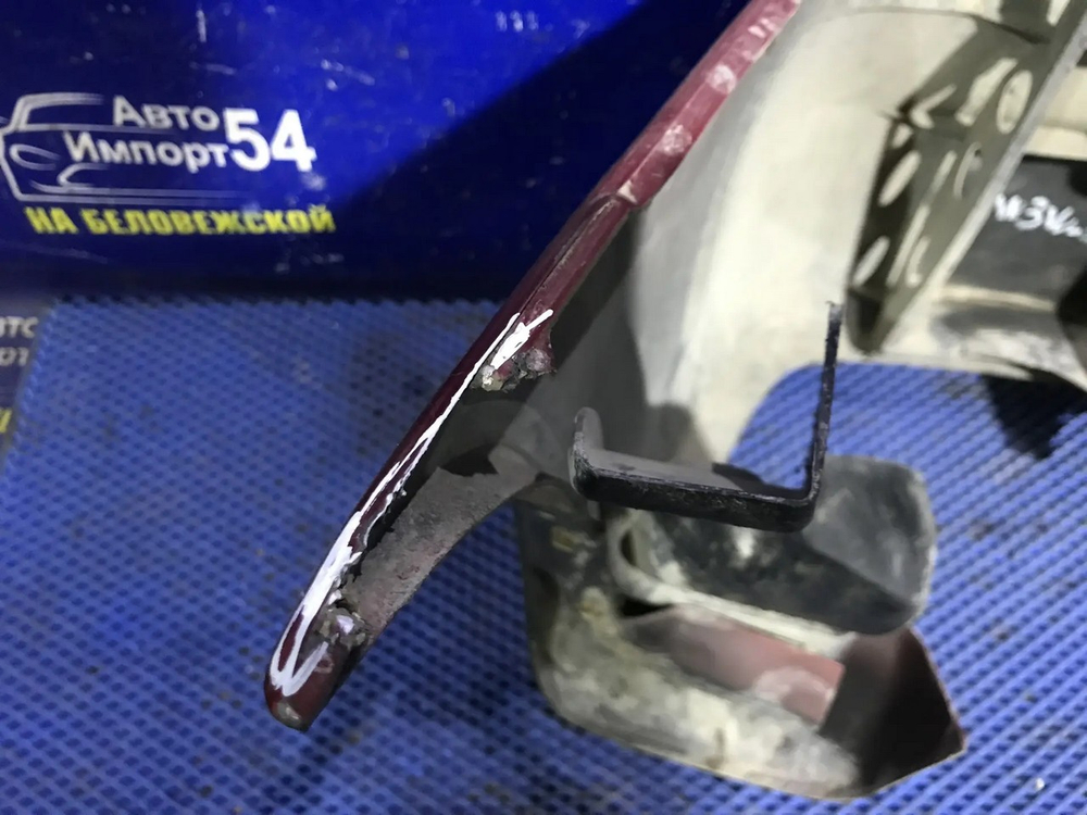 Бампер задний MAZDA DEMIO 2000