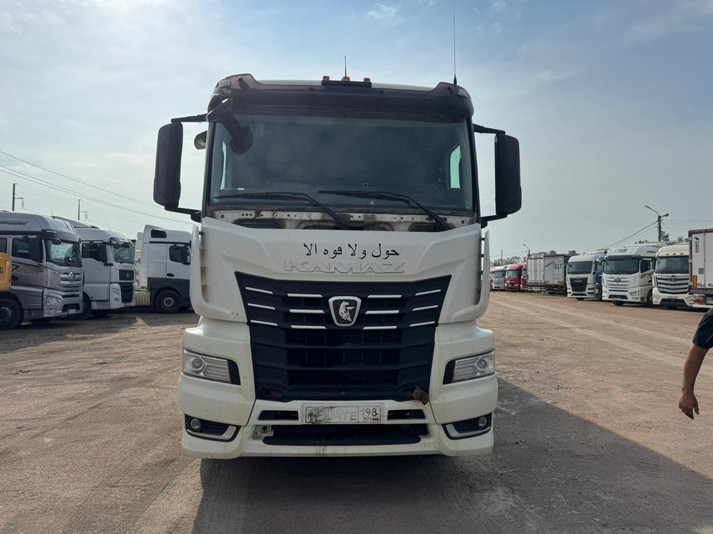 КамАЗ 54901 4x2 Седельный тягач 54901-94 (Дизельный, 11,9 л, 450 л.с., АТ)