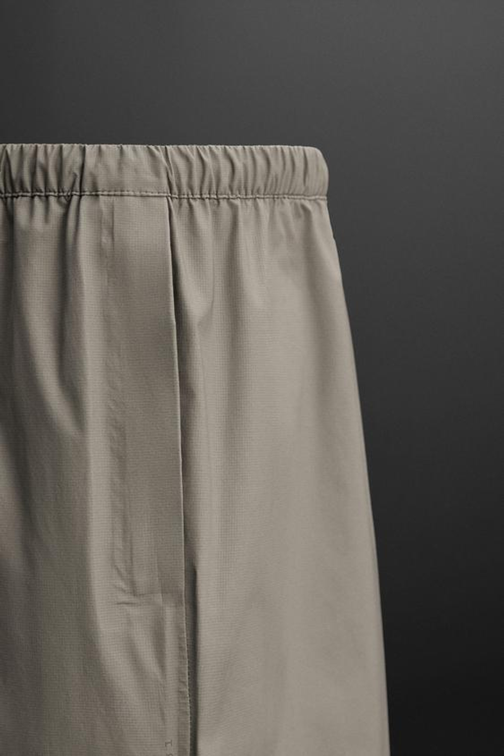 ZARA БРЮКИ WATER-REPELLENT ИЗ ВЫСОКОТЕХНОЛОГИЧНОЙ ТКАНИ, СЕРЫЙ