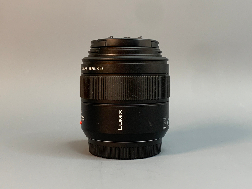 Panasonic Lumix G 45mm f/2.8