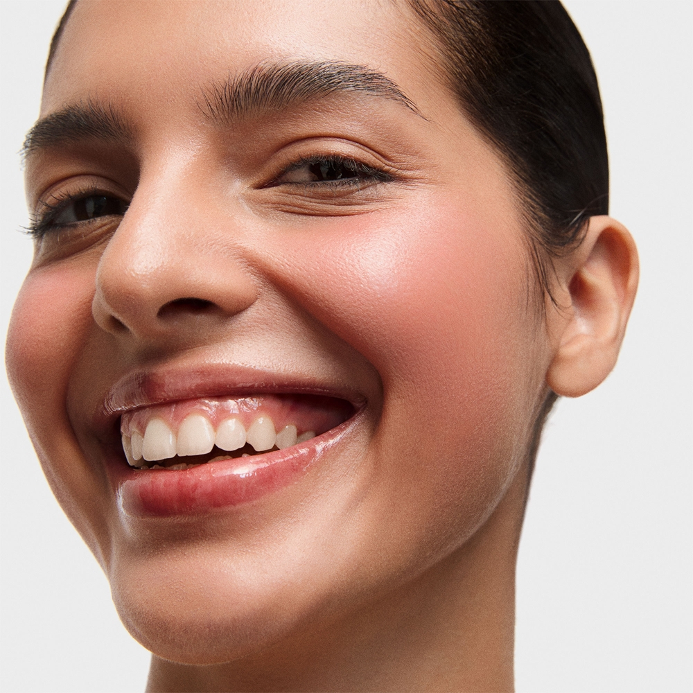 Inglot Juicy Lips Smoothing Lip Oil - Блеск для губ: олейк навильжающий до уст оттенок Sweet Orange, 4 ml