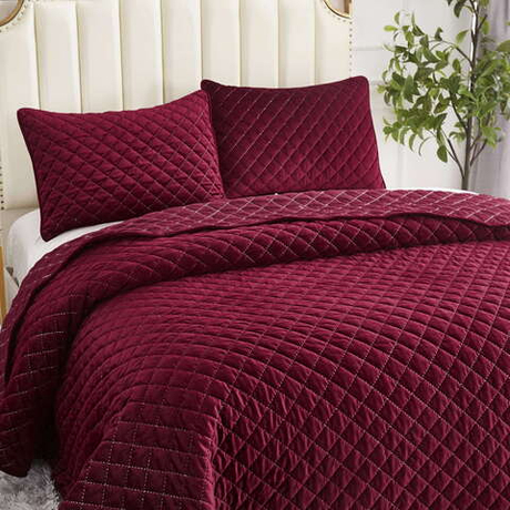 Покрывало 240x260 и 2 наволочки 50х70 Sofi De MarkO Мартин бордовое