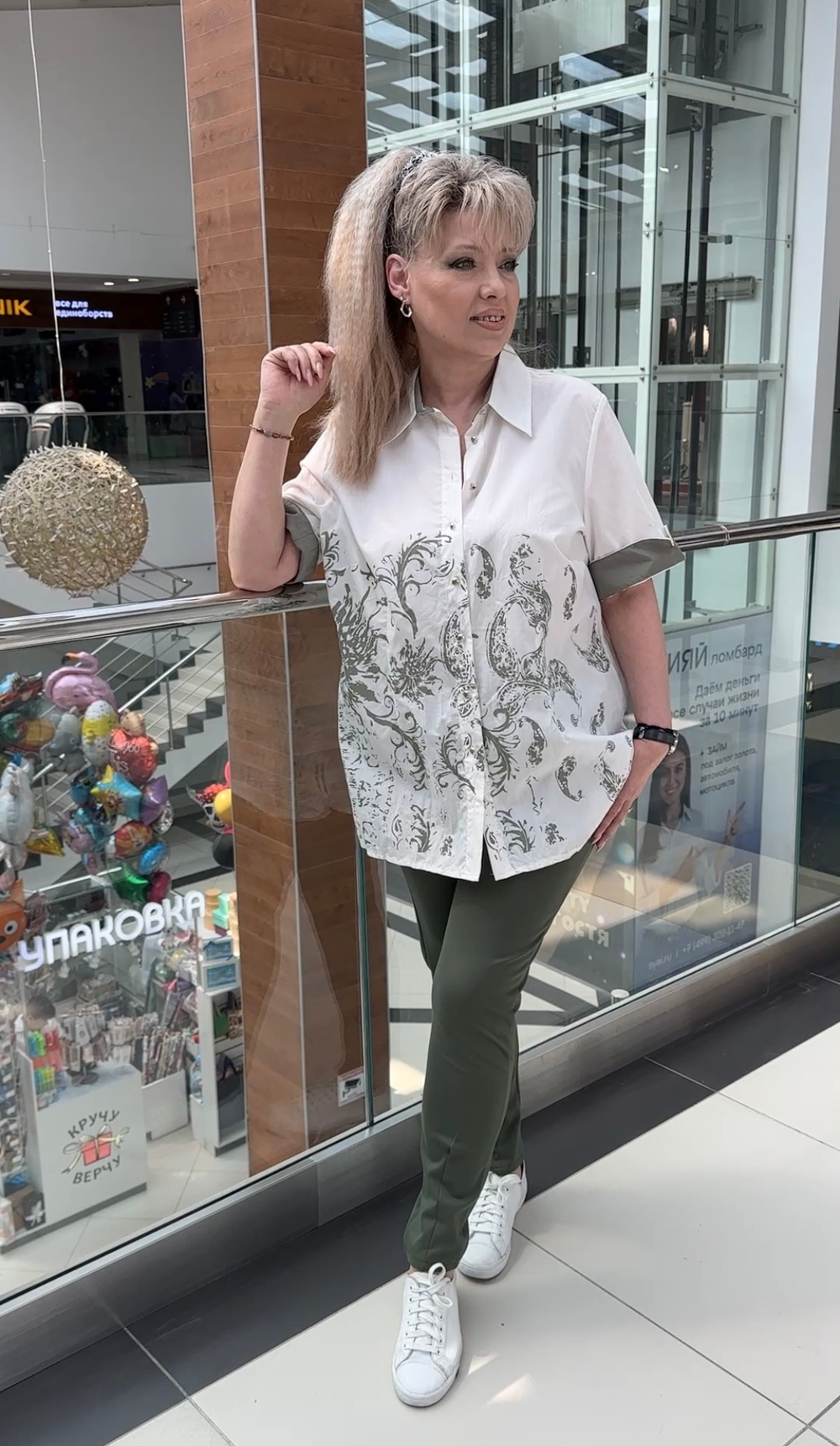 Летняя рубашка-жатка с оливковым принтом