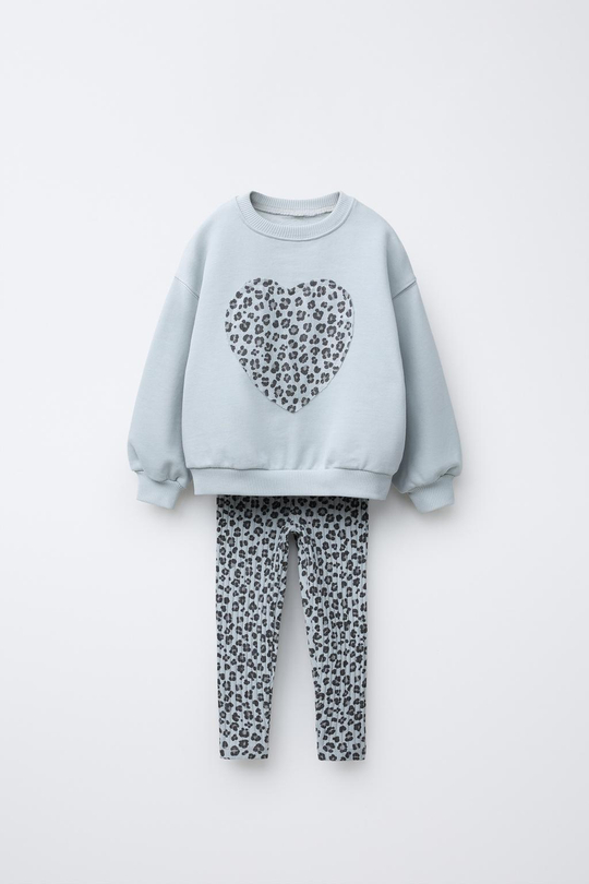 ZARA КОМПЛЕКТ ИЗ ТОЛСТОВКИ И ЛЕГИНСОВ В РУБЧИК С ПРИНТОМ, ЗЕЛЕНОВАТЫЙ