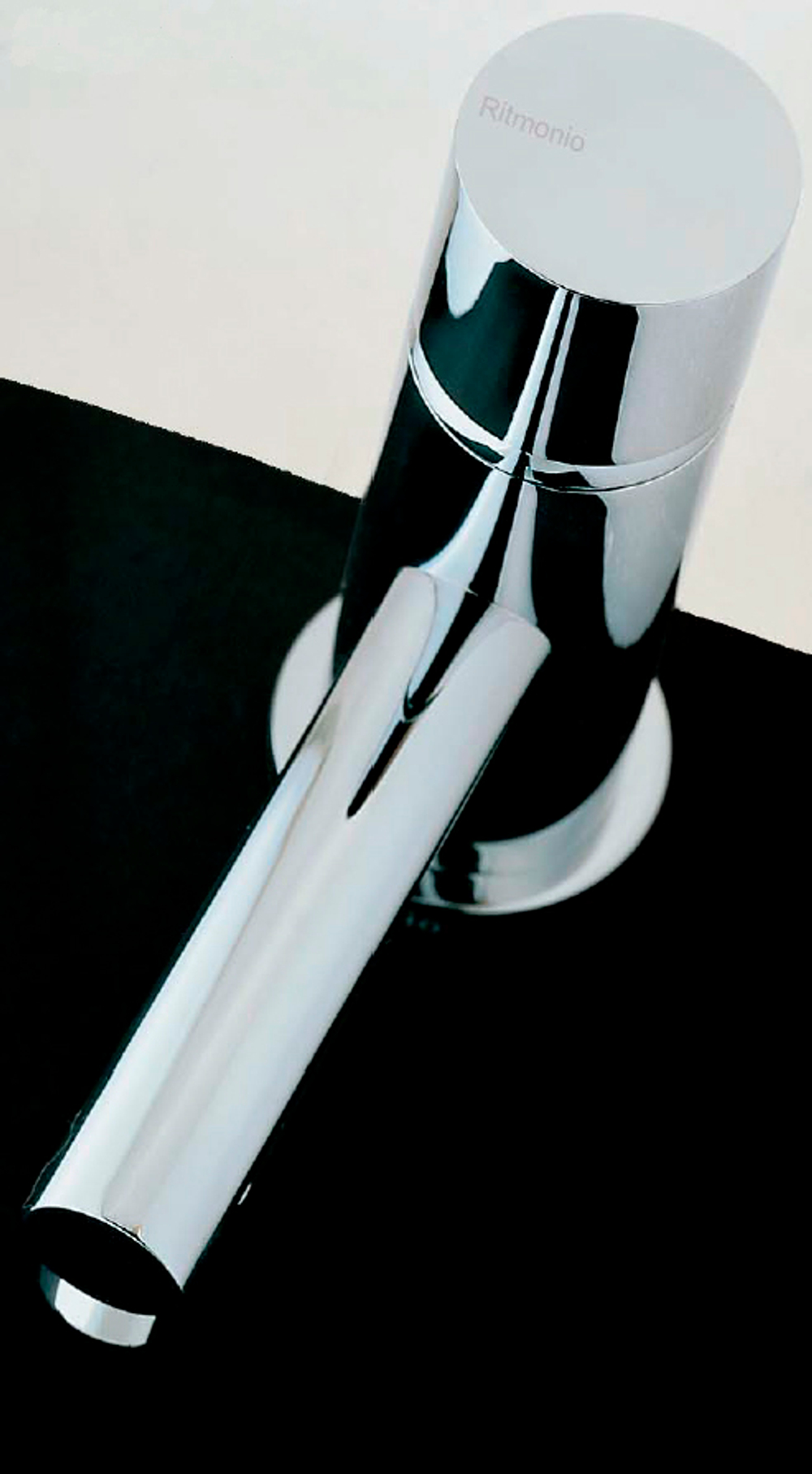Смеситель для раковины Ritmonio Diametrotrentacinque дизайнерский, со сливным гарнитуром, хром E0BA0121LCRL