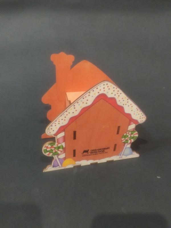 Имбирный домик (копилка-карандашница)