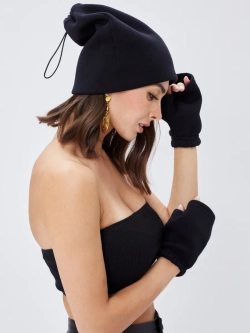 Шапка бини с начесом для хвоста, дред и кос