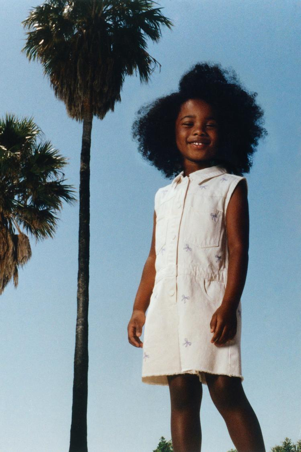 ZARA КОМБИНЕЗОН ИЗ ТВИЛА С ВЫШИВКОЙ «БАНТЫ», ЭКРЮ