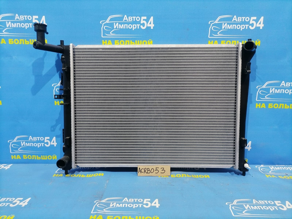 Радиатор двигателя HYUNDAI i30 2007-2011