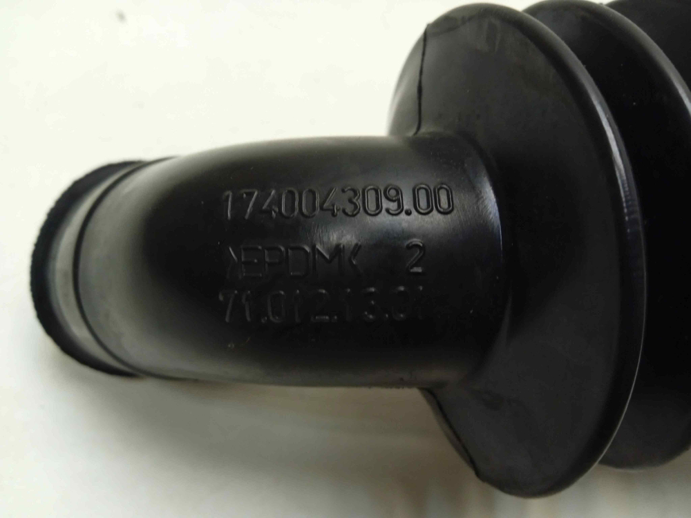 BWUA51051 кт181 Сливной патрубок для стиральной машины Indesit BWUA51051 б/у
