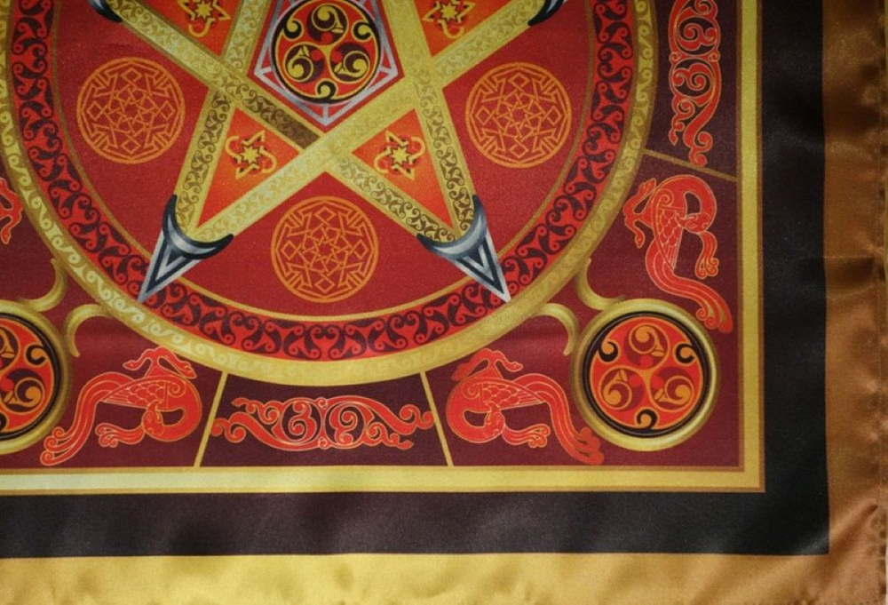 Магическая скатерть "Викка Огненная Звезда Волшебная Сила Огня" (малая)