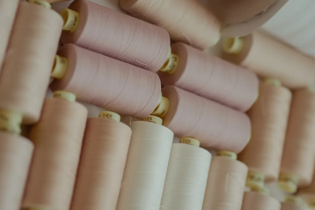 Нитки для пошива нижнего белья