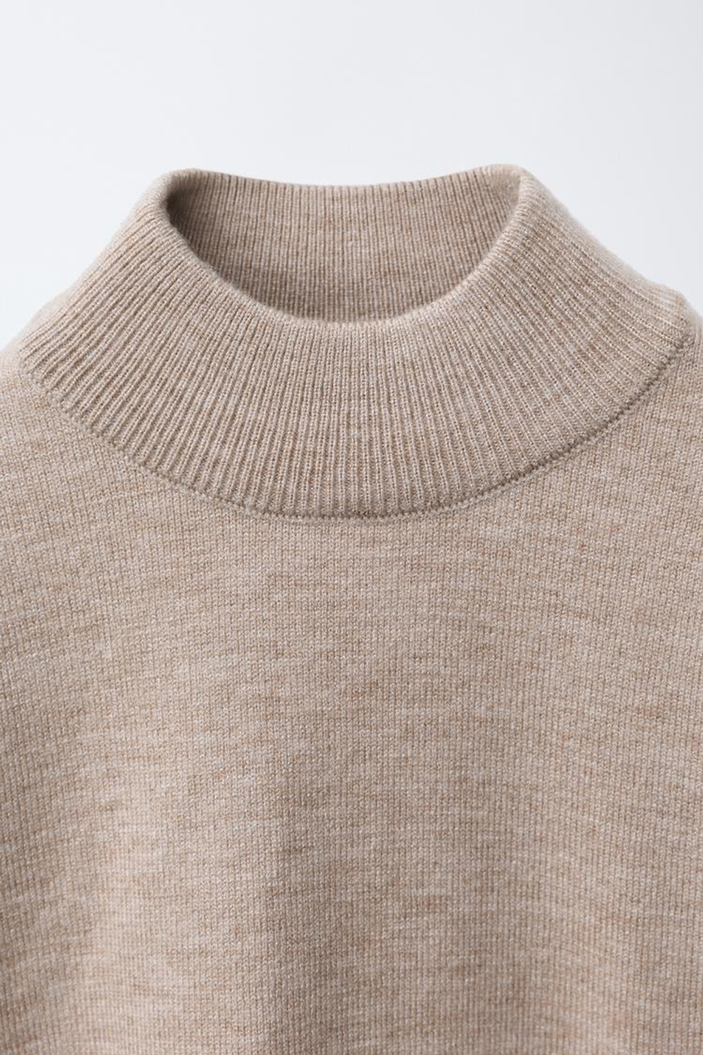 ZARA ТРИКОТАЖНЫЙ ДЖЕМПЕР С ВОРОТНИКОМ-СТОЙКОЙ, ПЕСОЧНЫЙ