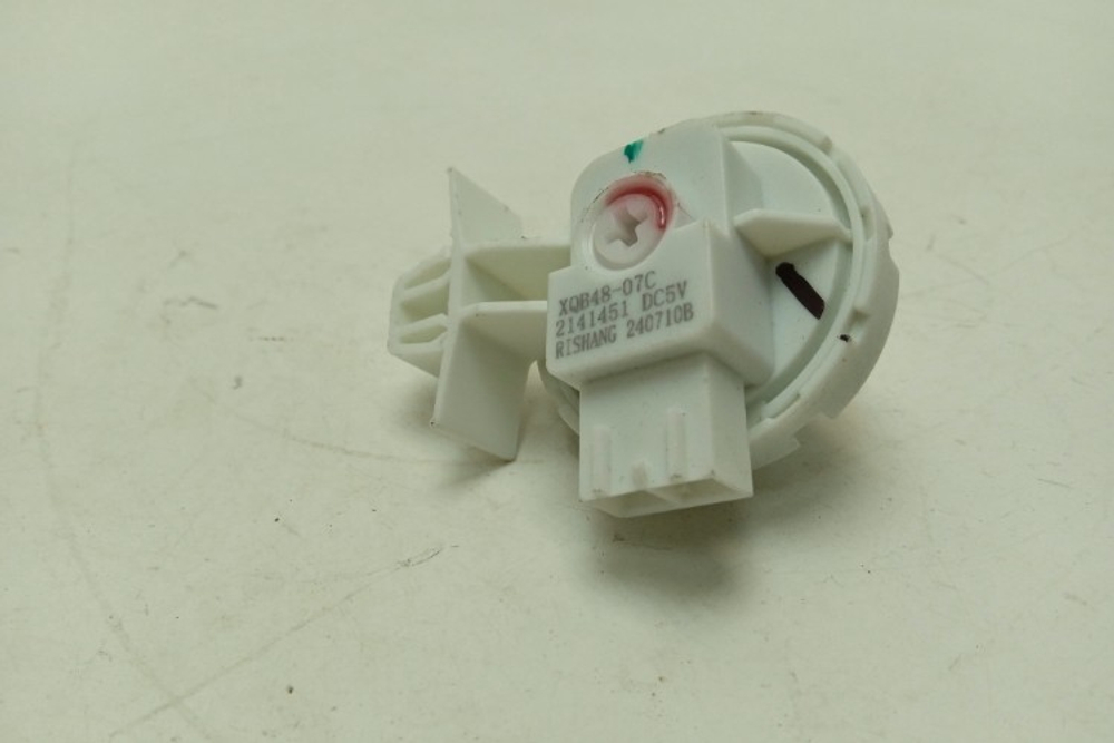 WMS67106AWD2 кт142 Датчик уровня воды для стиральной машины Leran 2141451 б/у