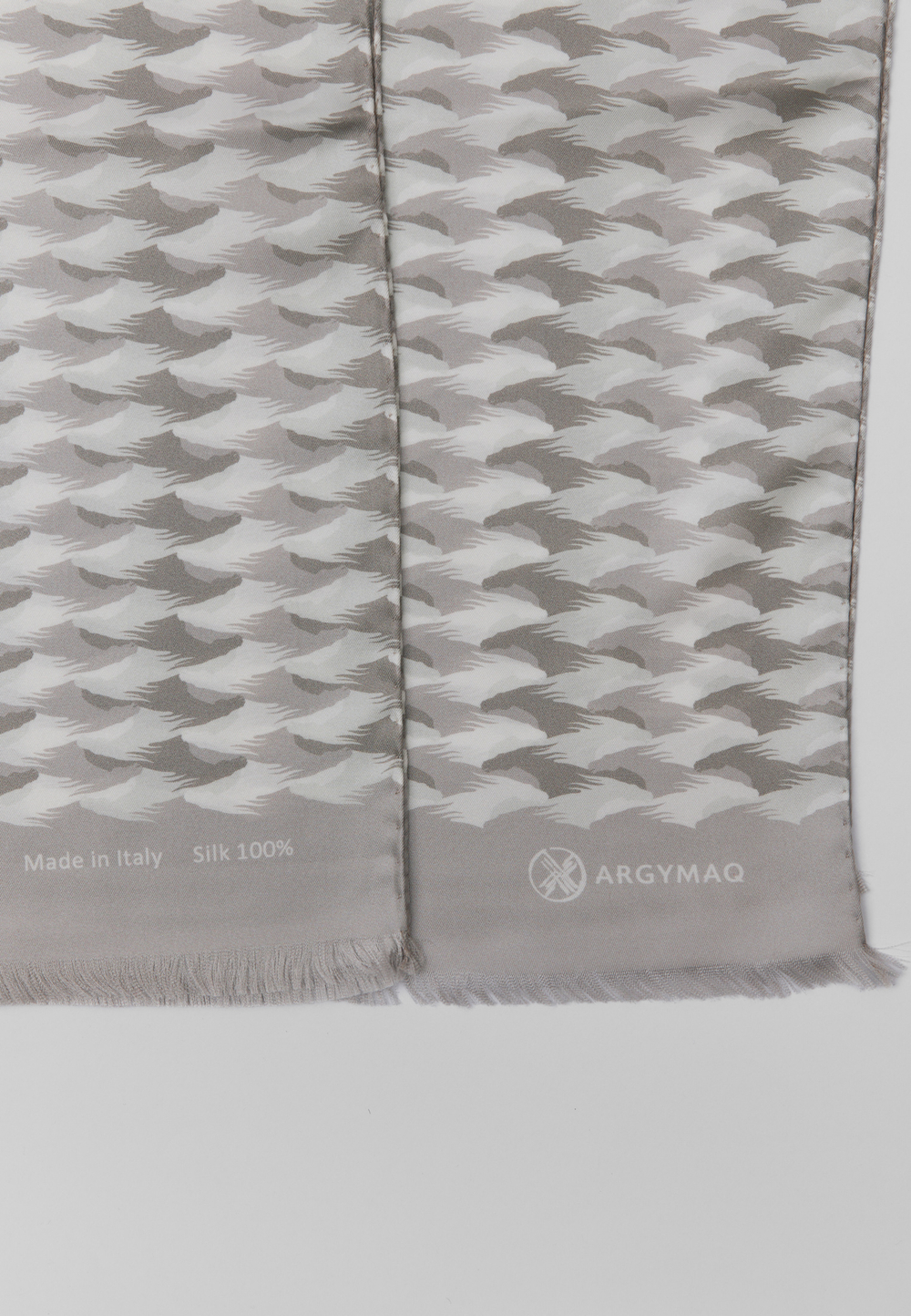 Шелковый палантин ARGYMAQ GREY 68*180