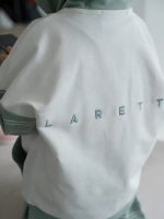 Спортивный костюм для девочки в школу