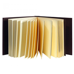 Переплет книги почетных гостей «Добро пожаловать»