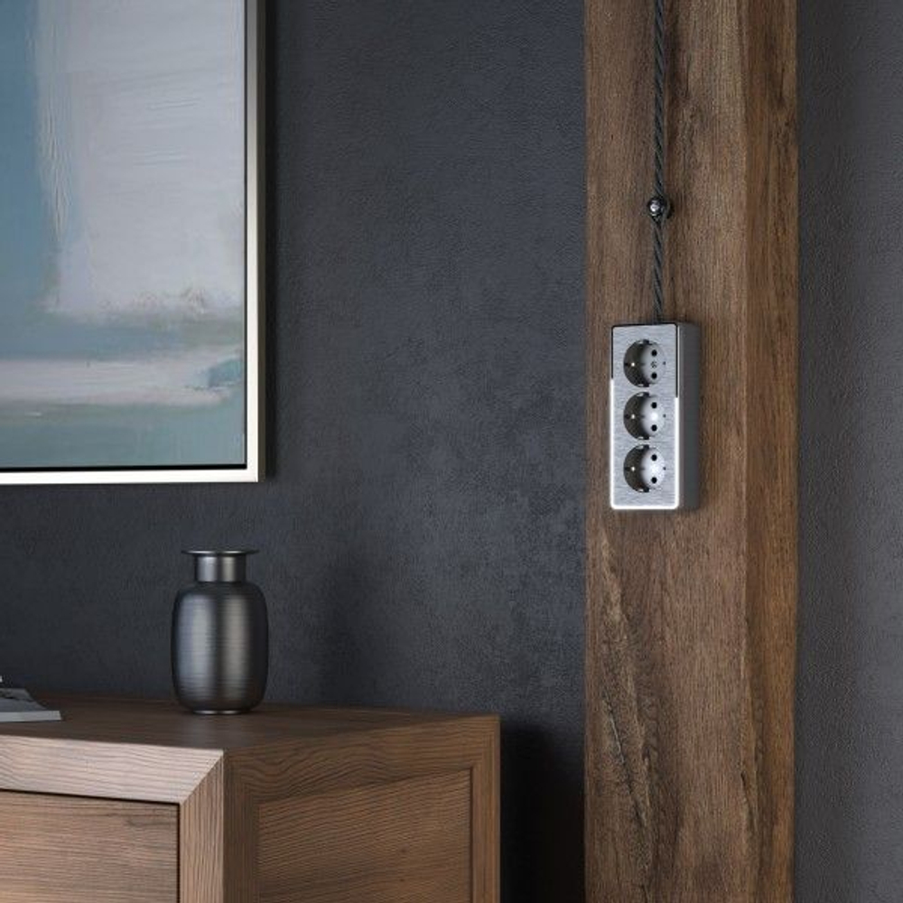 Розетка тройная с заземлением и шторками Gallant (графит рифленый)