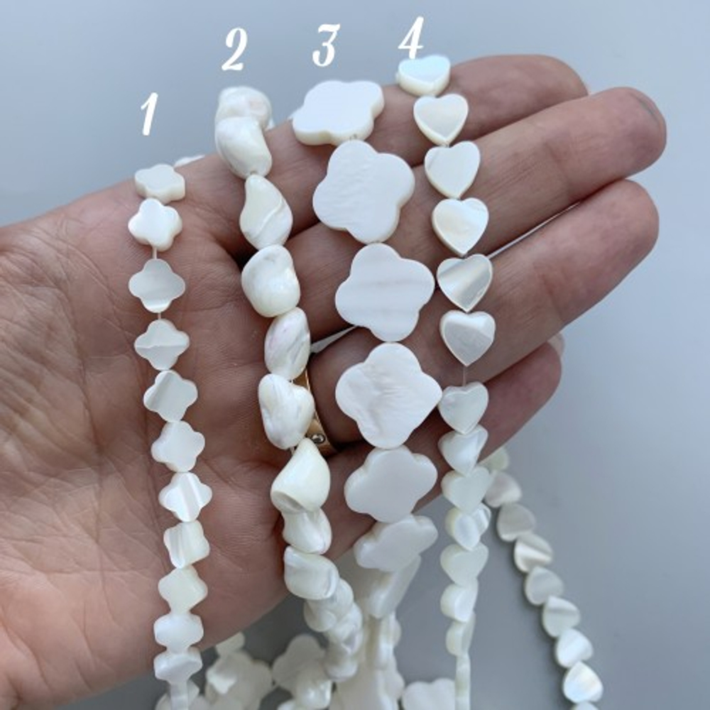 0418-4 Бусина перламутр "Сердечко" 8мм