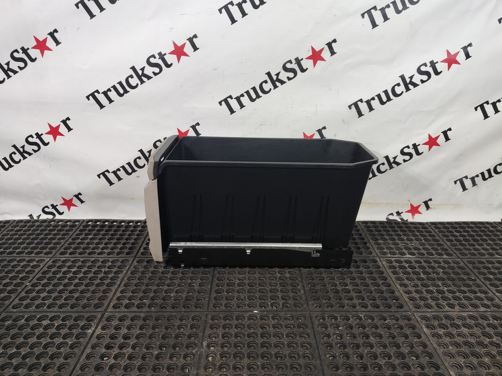 Ящик вещевой 2023