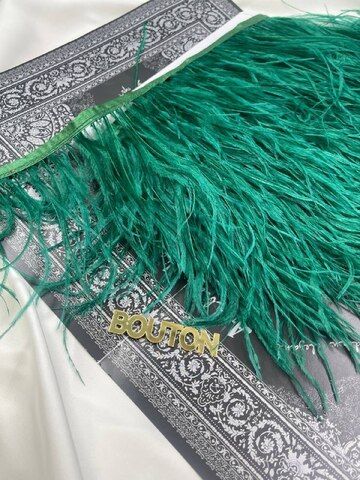 Перо зеленое