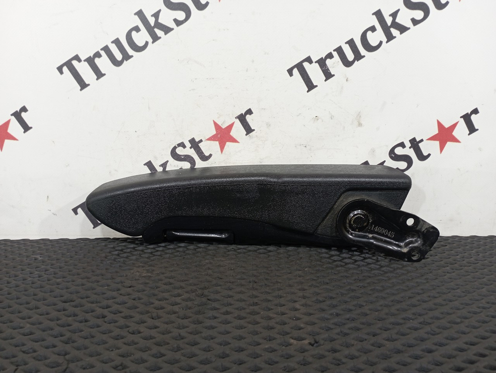 Подлокотник водительского сиденья правый