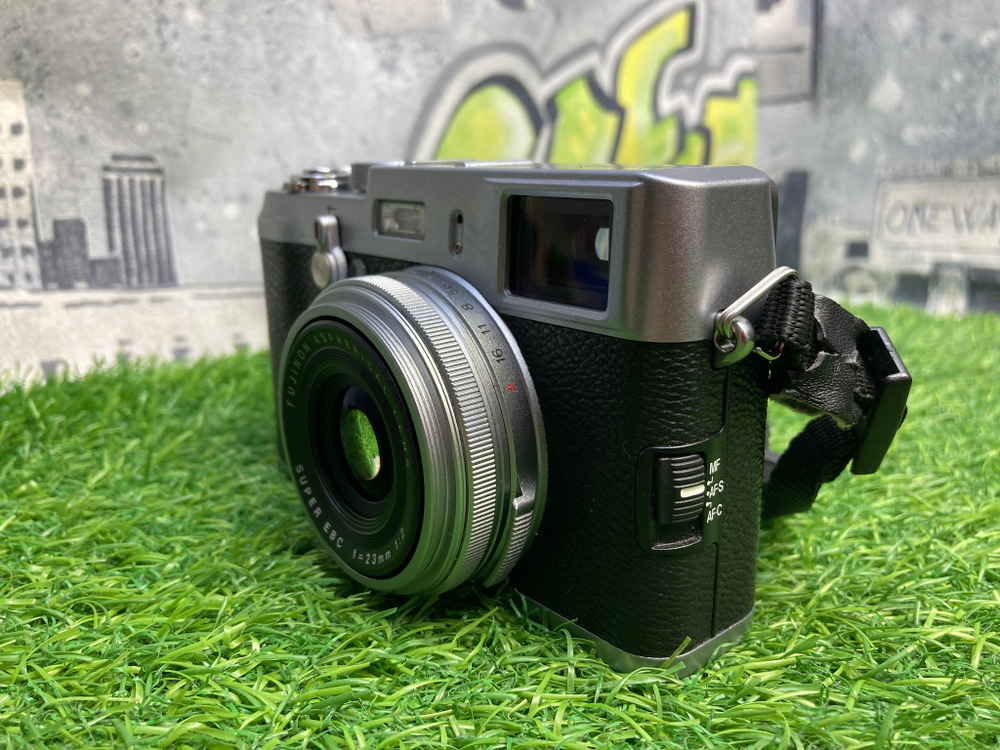 Fujifilm FinePix X100