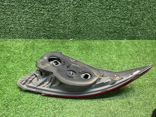 Фонарь правый внутренний Toyota Venza 1 (12-17)