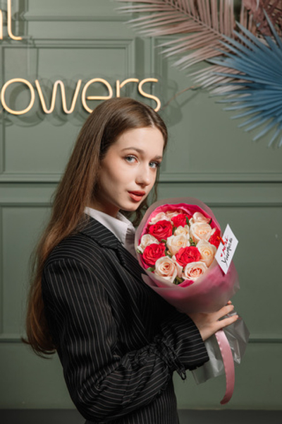 Моно букет 15 роз