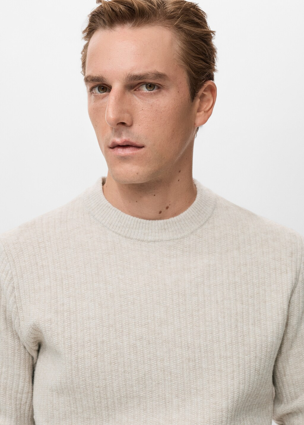 Джемпер из трикотажа в рубчик