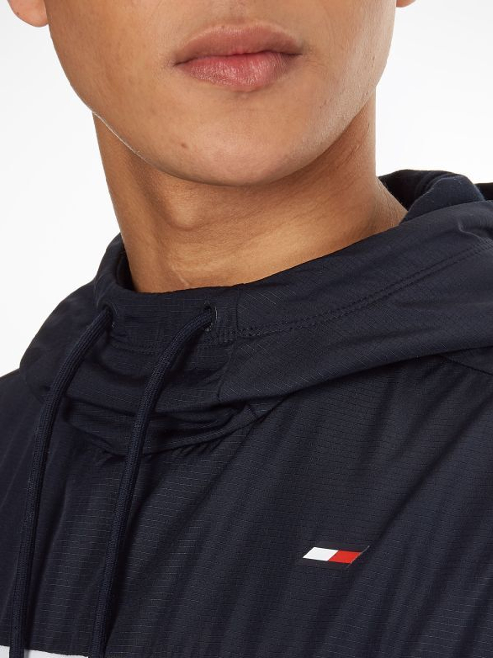 Куртка теннисная Tommy Hilfiger Seasonal Hoody - white